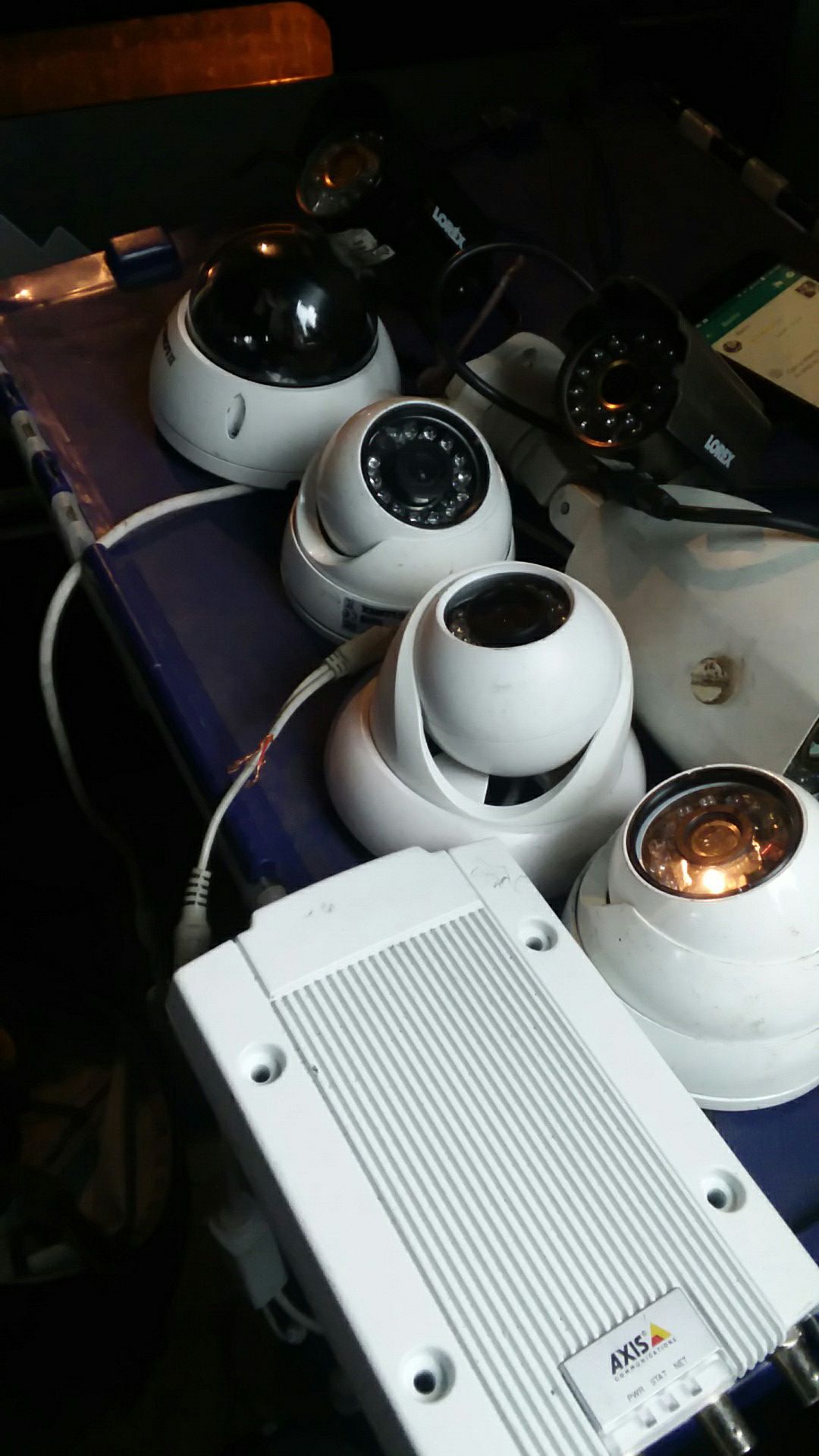 Surveillance system access Lorex 10 cameras