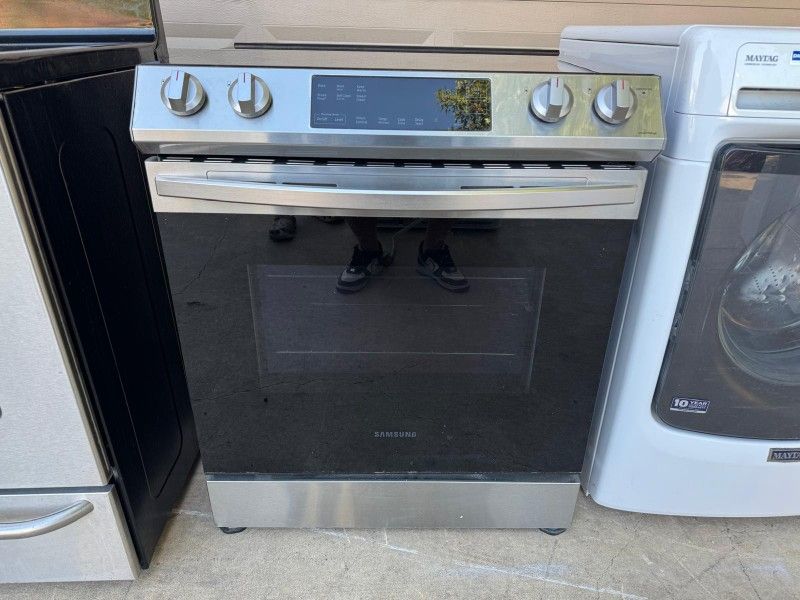 Samsung Electric Stove.  Free Delivery And Installation 