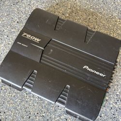 Car Amplifier (PIONEER) 