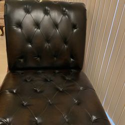 CHASE Lounge New Just Take Out From Wrape  Leather $1000 Or Best First Offer