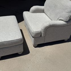  Ashley Furniture Oversized Chair W/ Ottoman 