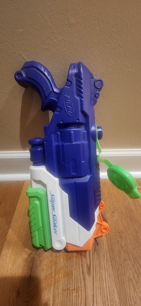 Nerf Super Soaker 