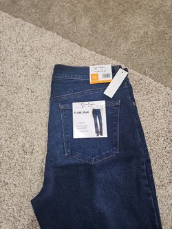 Jessica Simpson Ladies High Rise Flare Jean Drive 12