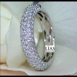 New 18k White Gold Wedding Ring 