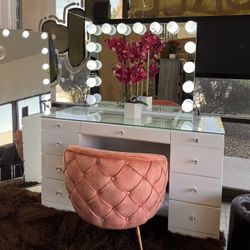 New White Vanity , Hollywood Style Mirror And Chair