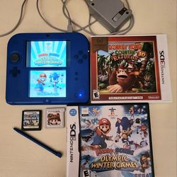 NINTENDO 2DS CONSOLE WITH 3  GAMES