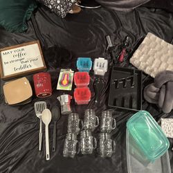 Home Decor Kitchen Items Plates Glasses Pillow Blanket 