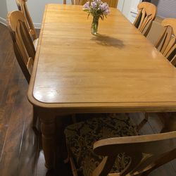 Dining Table With 6 Chairs And Side Table Included