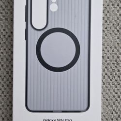 Samsung S26 Ultra Rugged Magnetic case. 