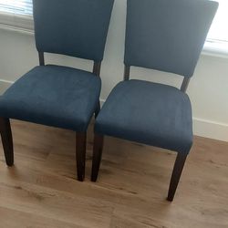 Accent chairs