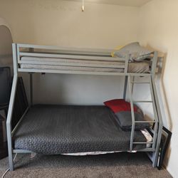 Bunk Bed Full / Twin