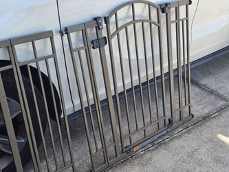 Baby gate