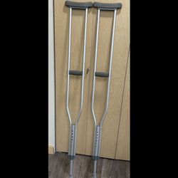 Crutches with Foam Underarm and Hand Grips,  Adjustable Height, 300 lb Capacity