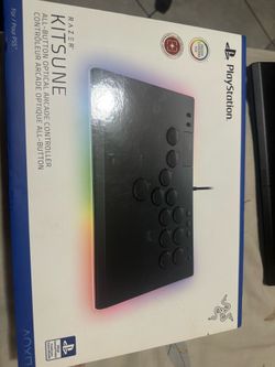 Razer Kitsuner Leverless PS5 controller