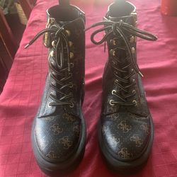 Guess ladies boots brown size 6
