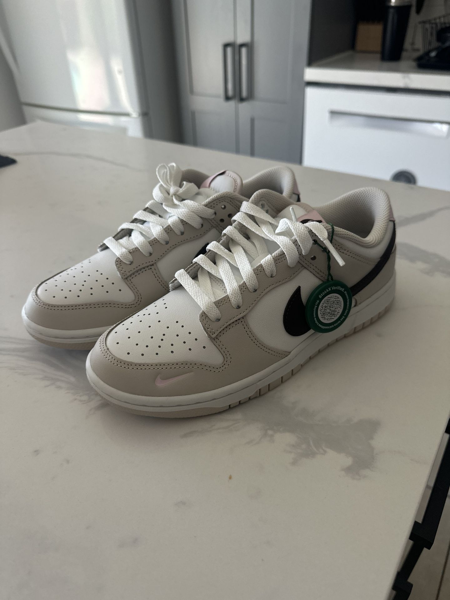 Nike Dunk Low Neapolitan (Women’s 8)