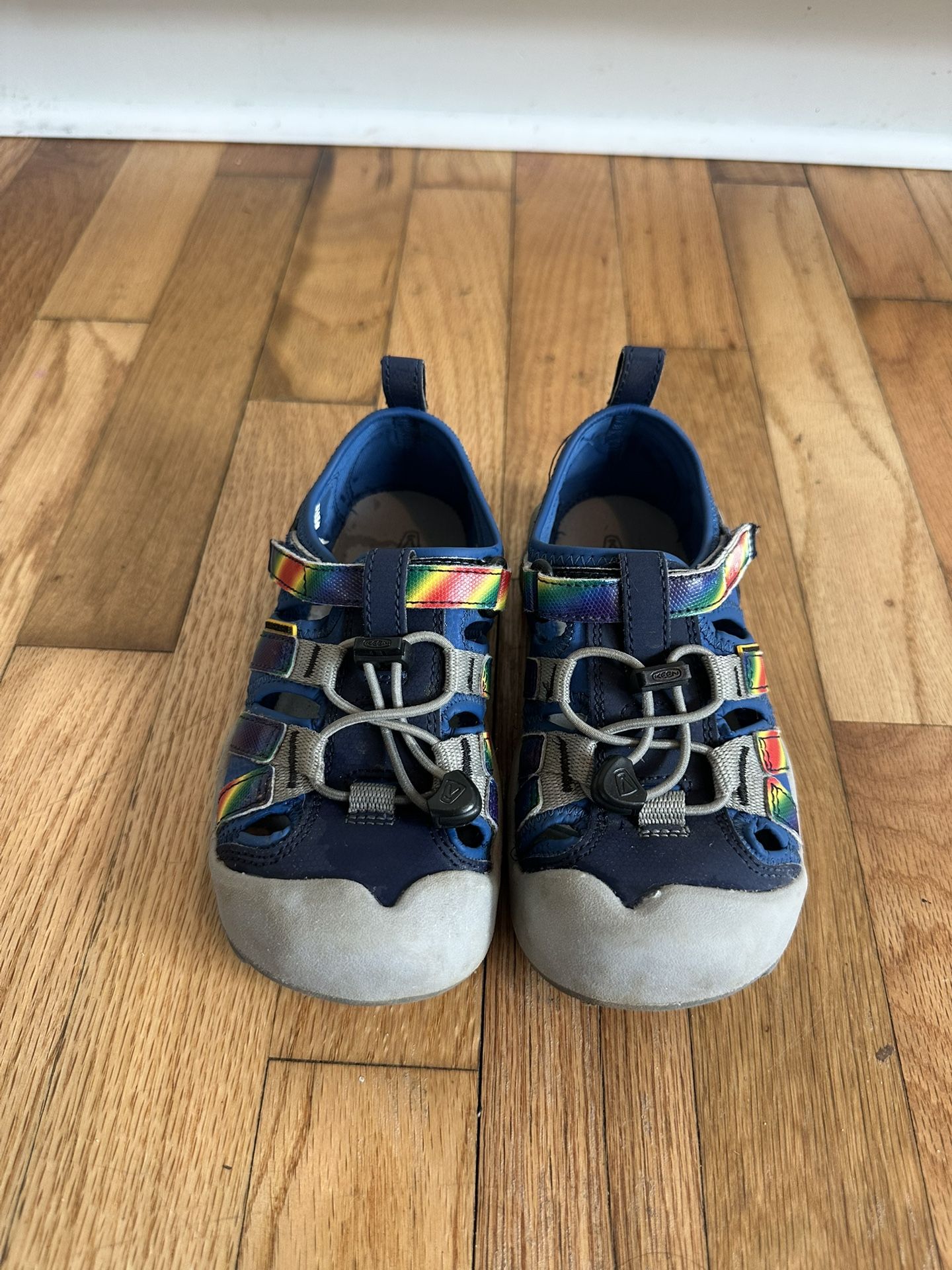 Keens Kids Water Shoes/Hiking Sandals Size 13