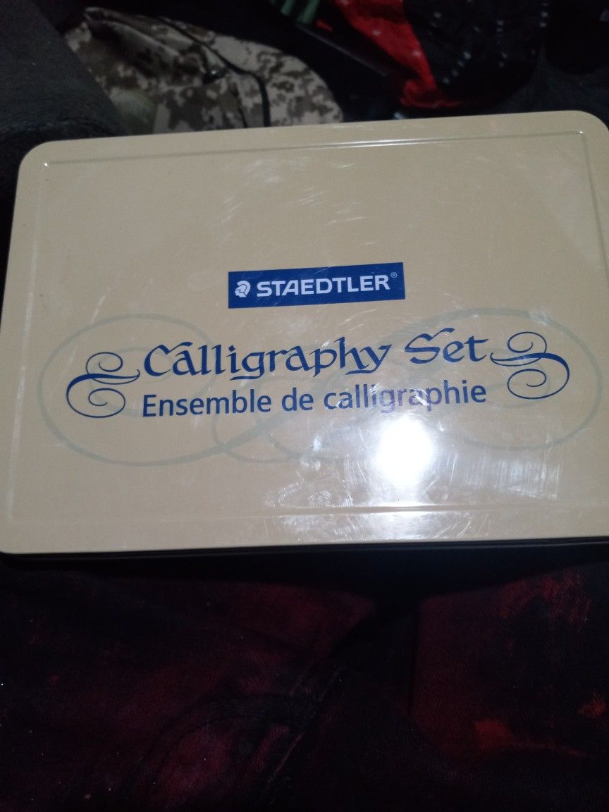 Calligraphy Set
