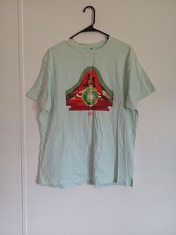 Akoo Mint Short-Sleeve Graphic Tee with Vibrant Front Art Sz. XL Mens