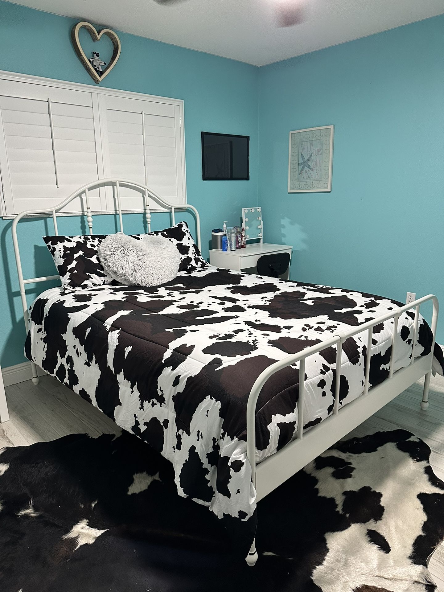 Metal Queen Bed Frame 