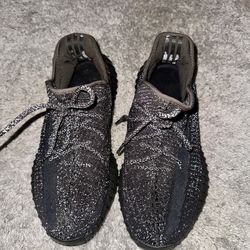 Adidas Yeezy Boost 350 V2 Black Reflective  Size 10 