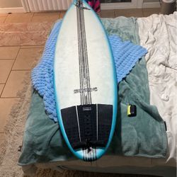 6’6 E POLY R. BLADE