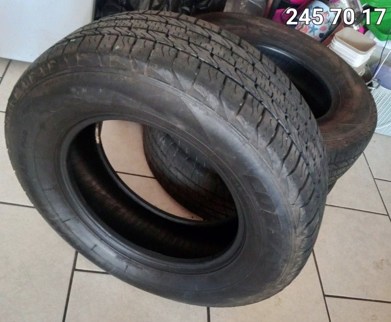 245 70 17 Used Set Of Tires Like New $160