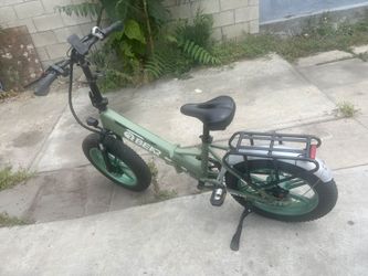 E bike  Bear
48v
30 mph
Llantas 20”