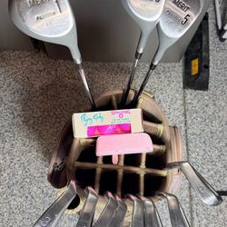 Ladies RIGHT Handed Reatta 12pc  Golf set, with DATREK Golf bag