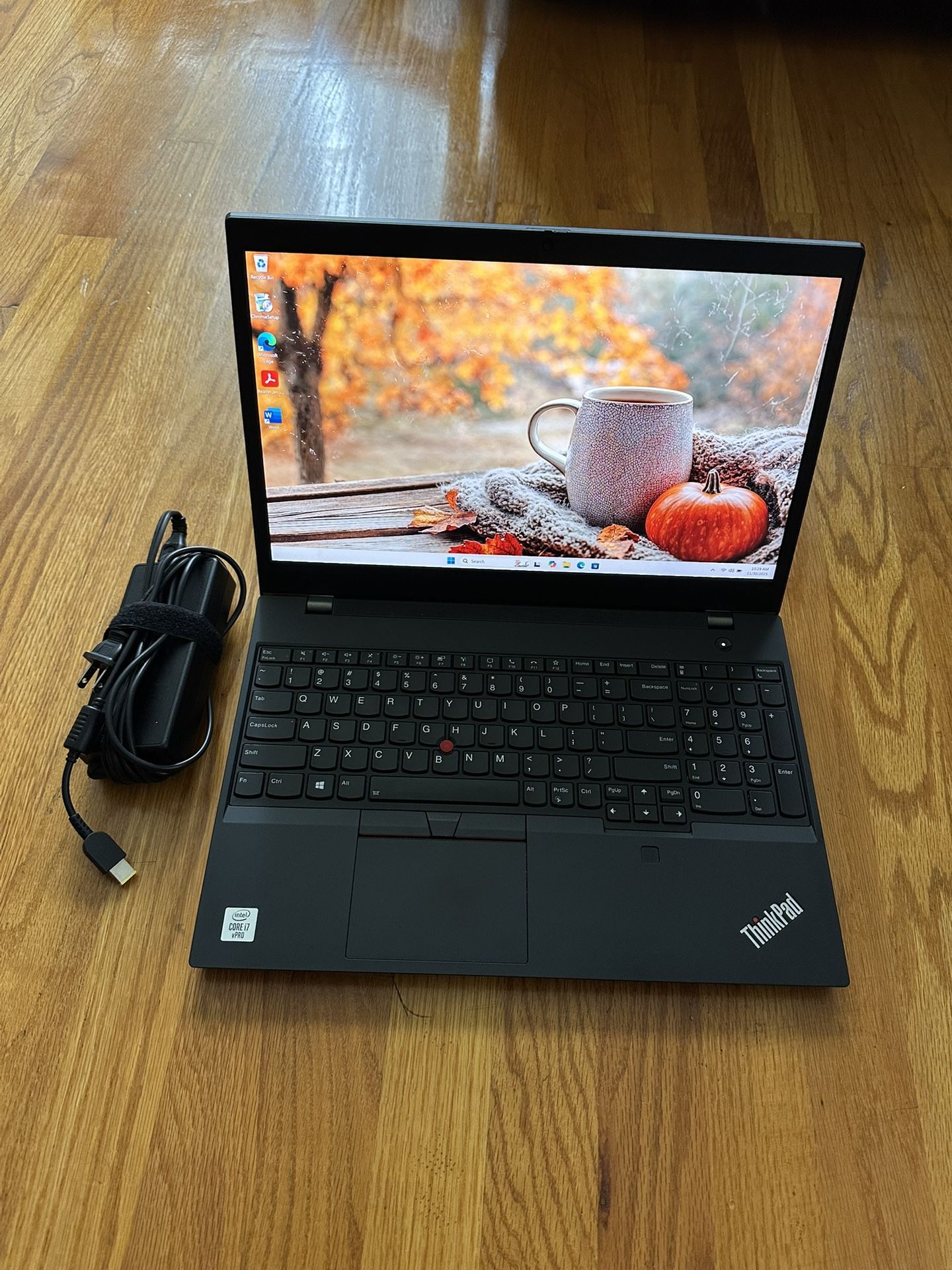 15.6 in Lenovo ThinkPad T15p 4K Laptop Win11 Pro i7 10850H @2.7Ghz RAM 16Gb SSD 512Gb NVidia Microsoft Office 