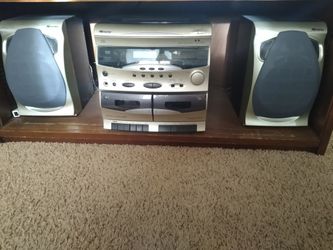 Memorex Compact Stereo