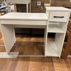 Compact Computer Desk with Drawer and CPU Stand