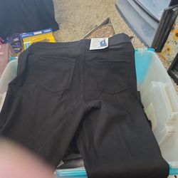 Woman's Capris 