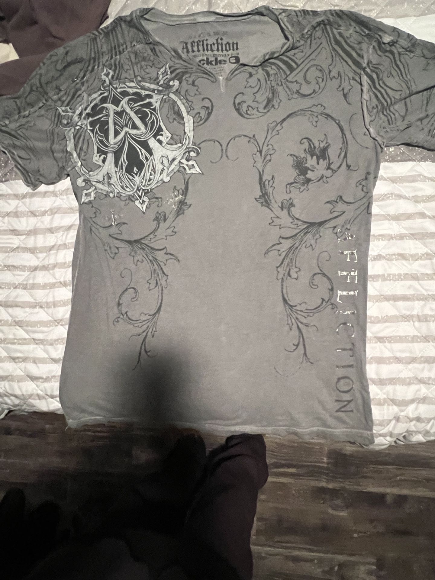 Affliction Distressed Grey Skull Wings Tshirt