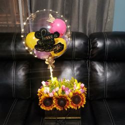 Gift Boxes, Flower Arrangements With a Boboballom