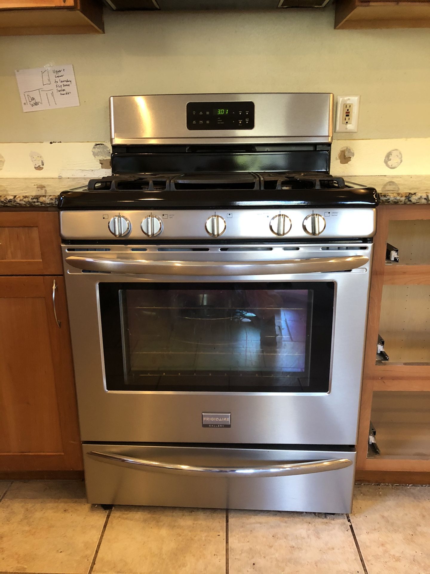 Frigidaire Gallery Pro Series for Sale in Orting, WA OfferUp