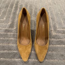 Ferragamo Justina Suede Pump Women's Size 7 Beige