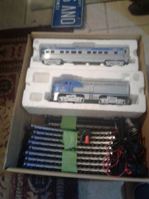 Canadian Mist Express train set complete