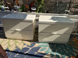 Pair Vintage 80s Italian Postmodern High Gloss 2-Drawer Nightstands / End Tables