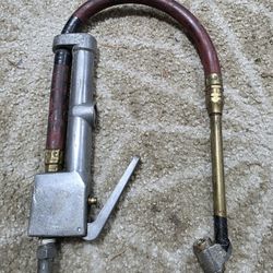 Milton Tire Inflator Pit Area Tool 