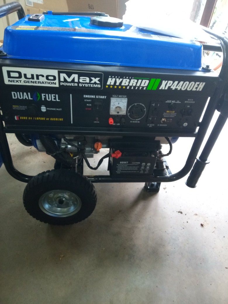 Duromax Hybrid Fuel Electric Start Generator