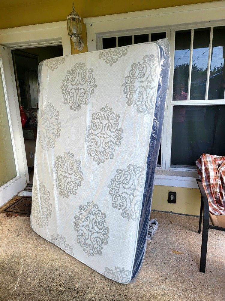 NEW QUEEN MATTRESS AND BOX SPRING -- Also Available In All Sizes.