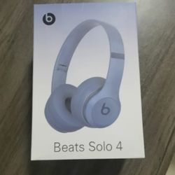 Beats Solo 4 
