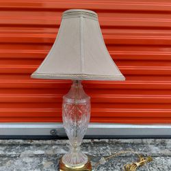 Vintage Elegant And Beautiful Detail Clear Glass  Heavy Brass Lamp 