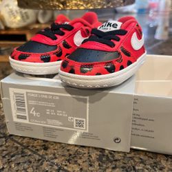 Nike Shoes Ladybug 