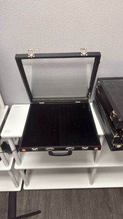 Jewelry & Ring Display & Carrying Cases