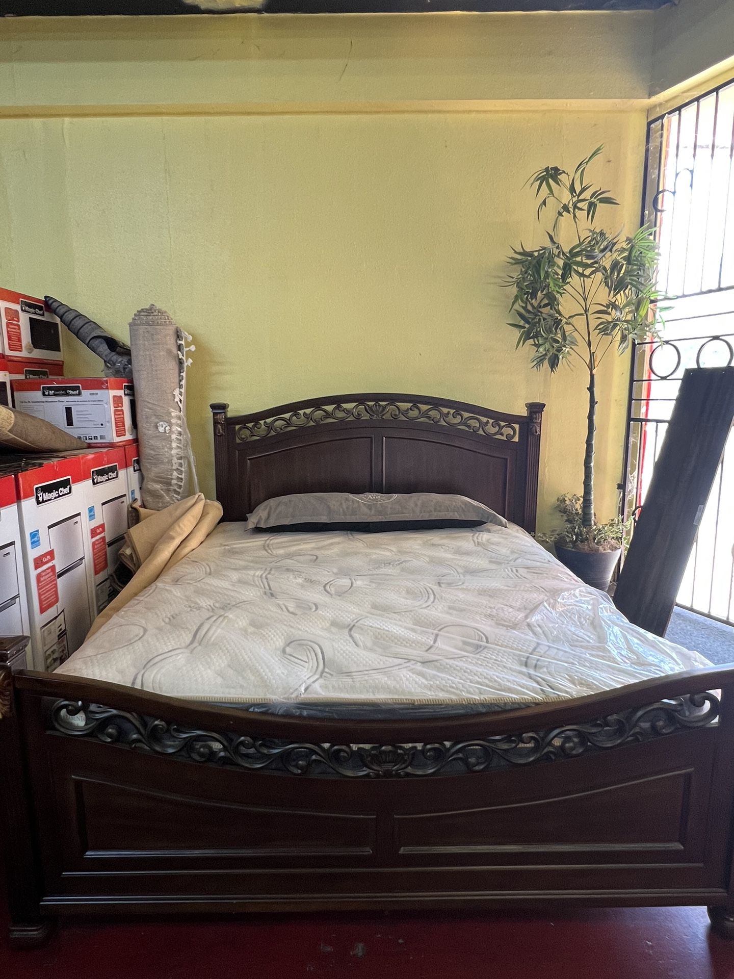 Cal King Bed
