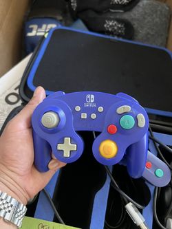 Super Smash Bros. OEM GameCube Controllers With Carrying Case