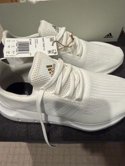 Brand new woman adidas SWIFT RUN 1.0