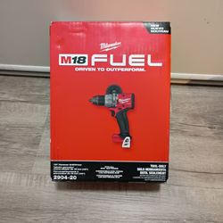 Milwaukee . M18 1/2” Hammer Drill /Driver 